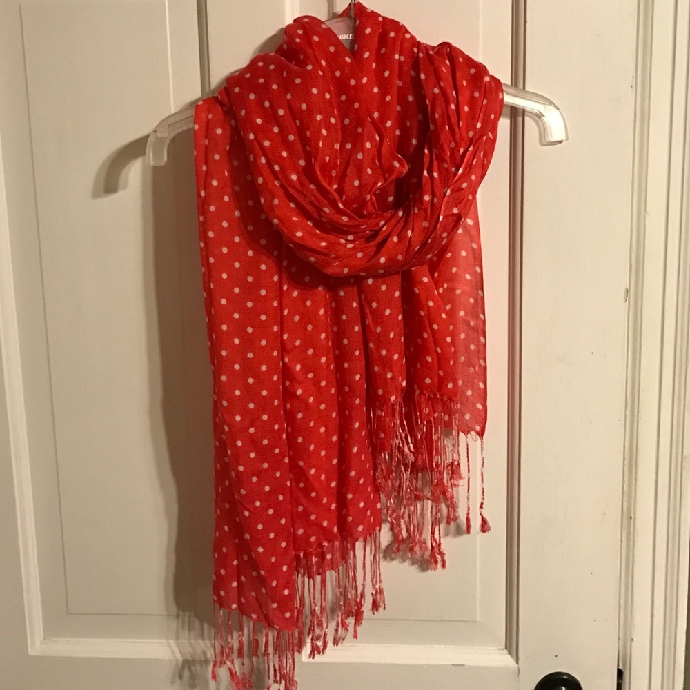 Women's scarf