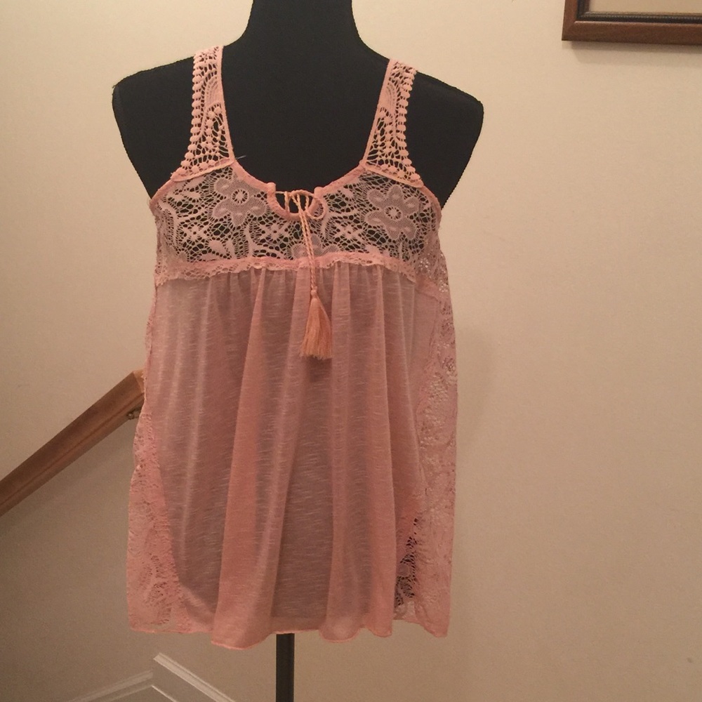 No boundaries peach top