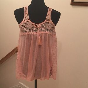 No boundaries peach top