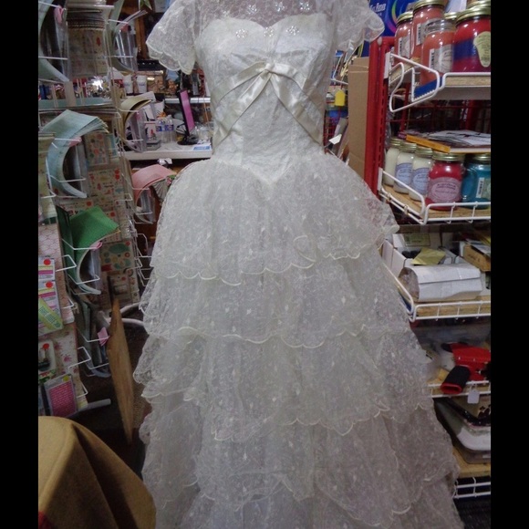 👗★❦꒒ik୧⌵♡⌵N୧w❦★ AUCTION PRICE👩🏻⚖️Vintage Fairytale Wedding Dress &Veil Sale - Picture 5 of 6