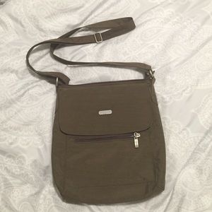 Baggalini purse