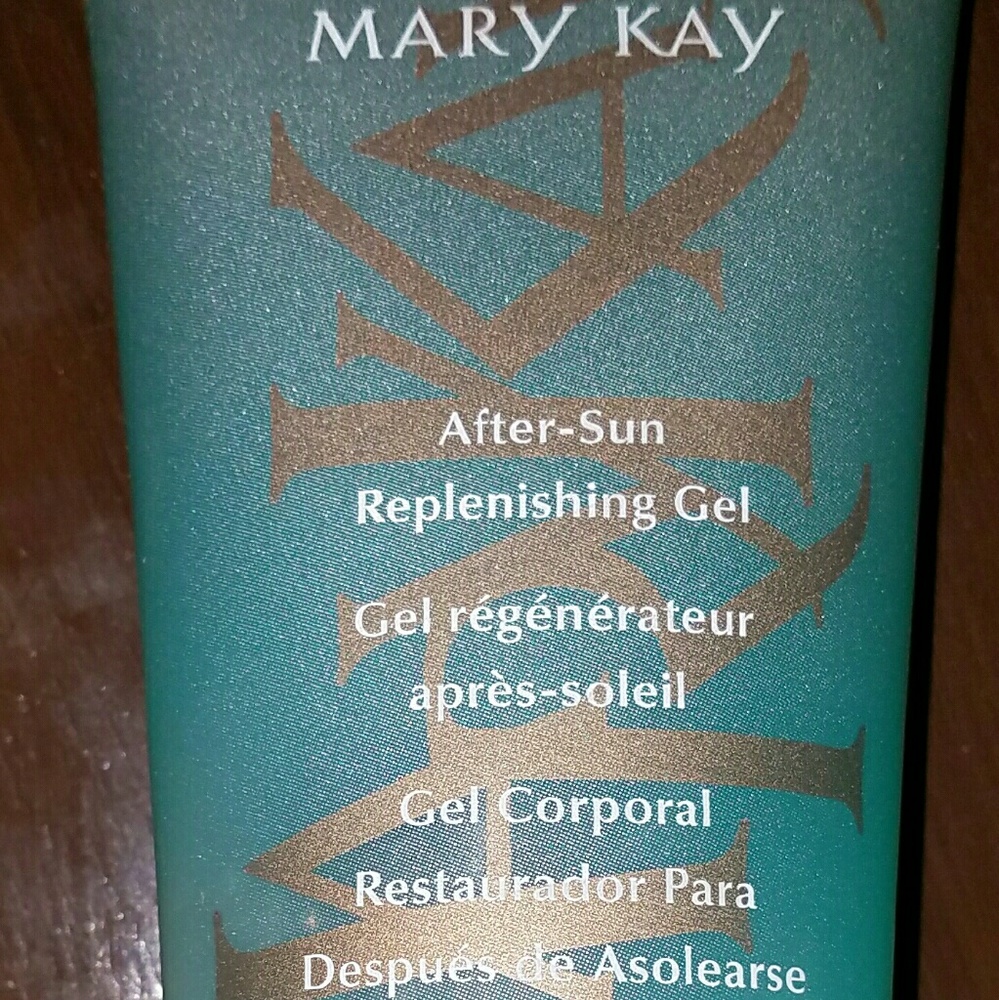 💚Mary Kay after-sun replenishing gel💚