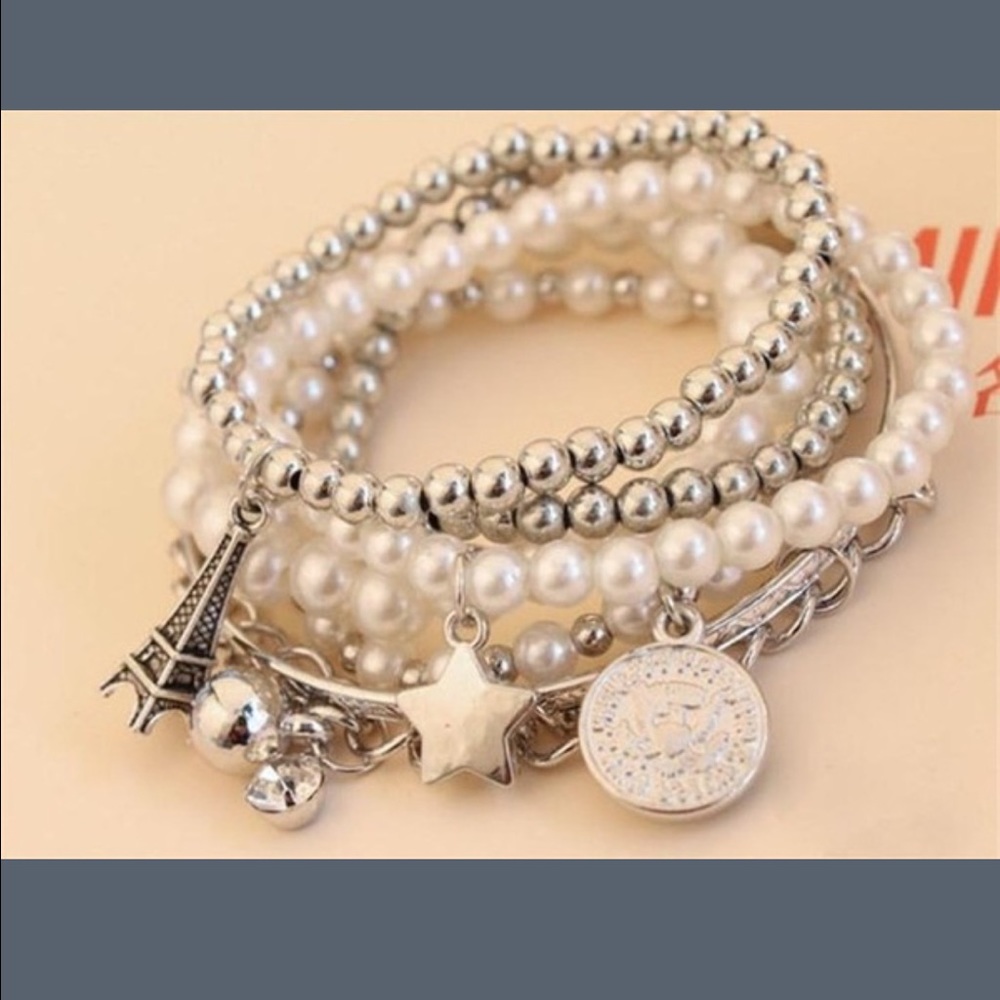 Pearl of the Eiffel Tower multilayer bracelets .