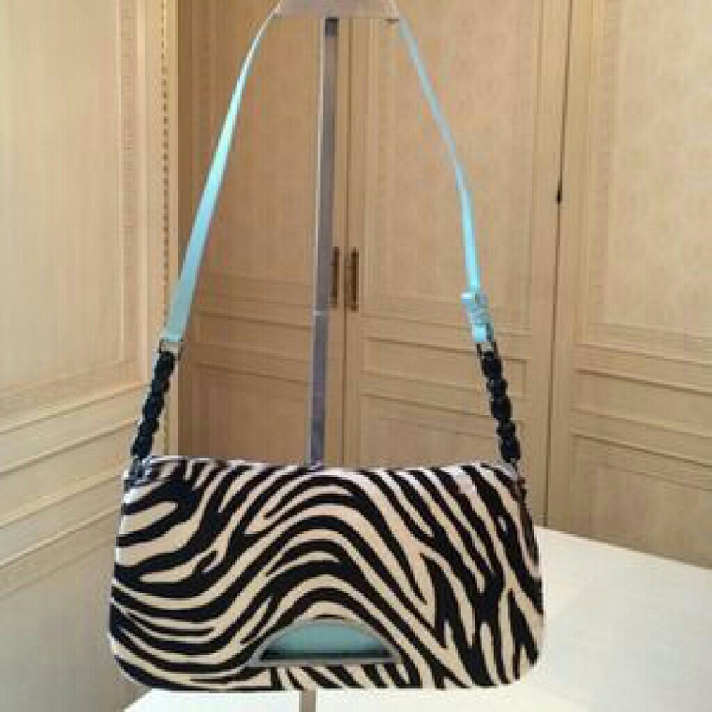 🔥 FINAL SALE 🔥Authentic Christian Dior Purse