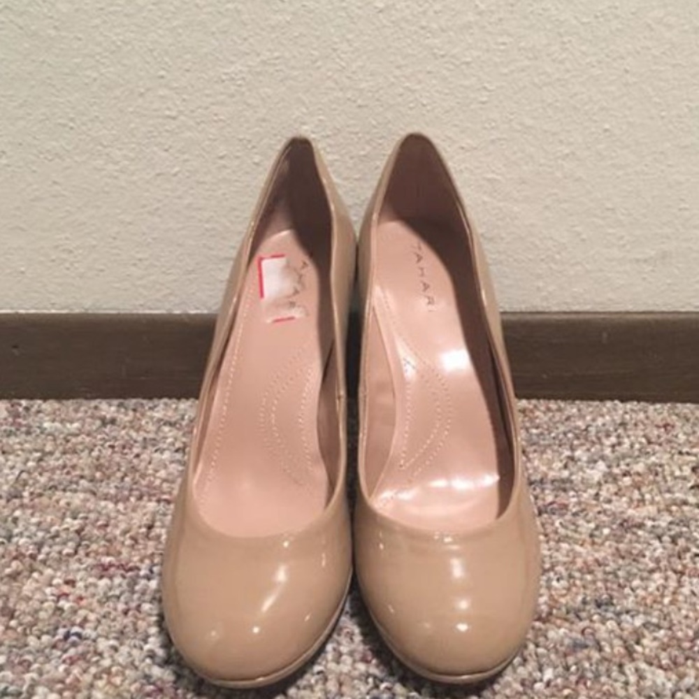 Tan heels