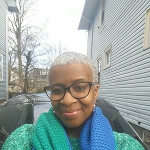 Meet your Posher, Pam