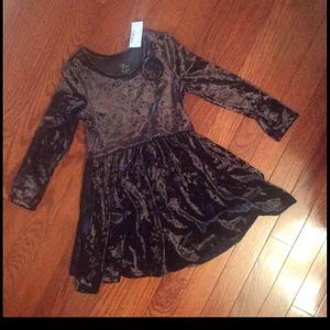 Girls velvet dress