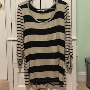 Black horizontal striped (thin and thick) shirt