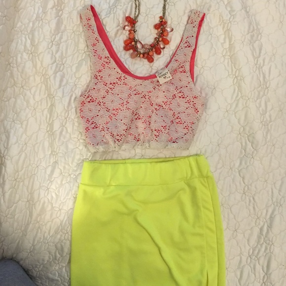 LOVE AUDREY BANDEAU (SIZE MEDIUM) ❤️ - Picture 2 of 4