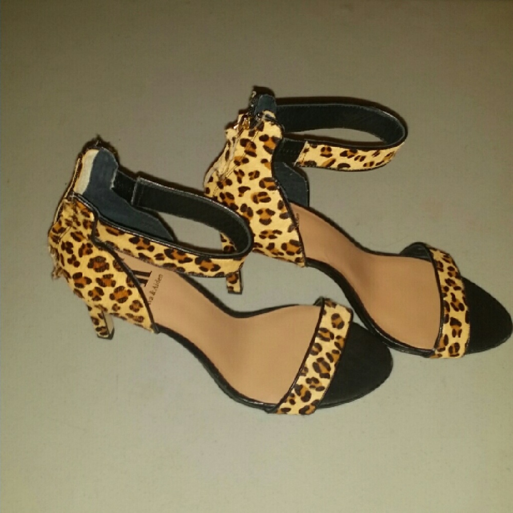 Ava & Aiden Leopard Shoes