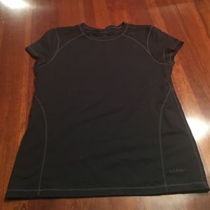 Women's L.L. Bean black athletic shirt size M