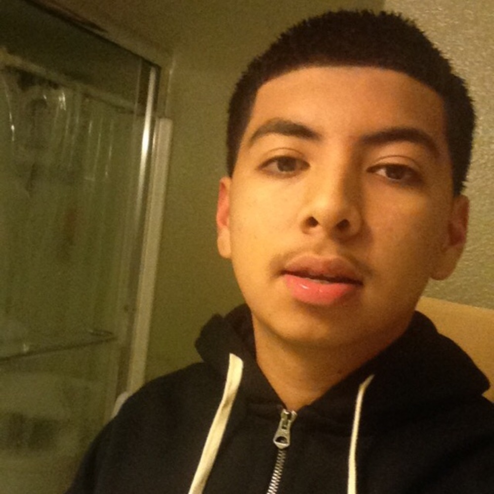 Meet your Posher, Eliseo