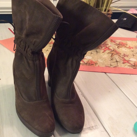 clarks boots artisan collection