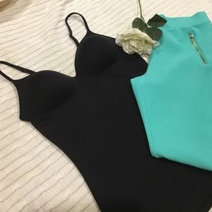 Maidenform shapewear cami with built in bra M