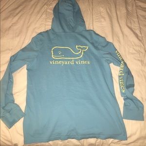 Vineyard vines hooded shirt