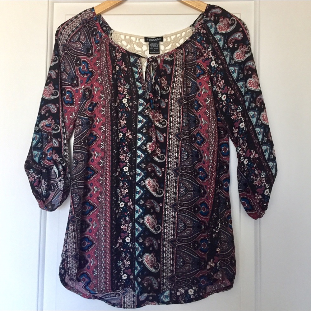 NWT Beautiful Printed Boho Peasant w Lace sz S
