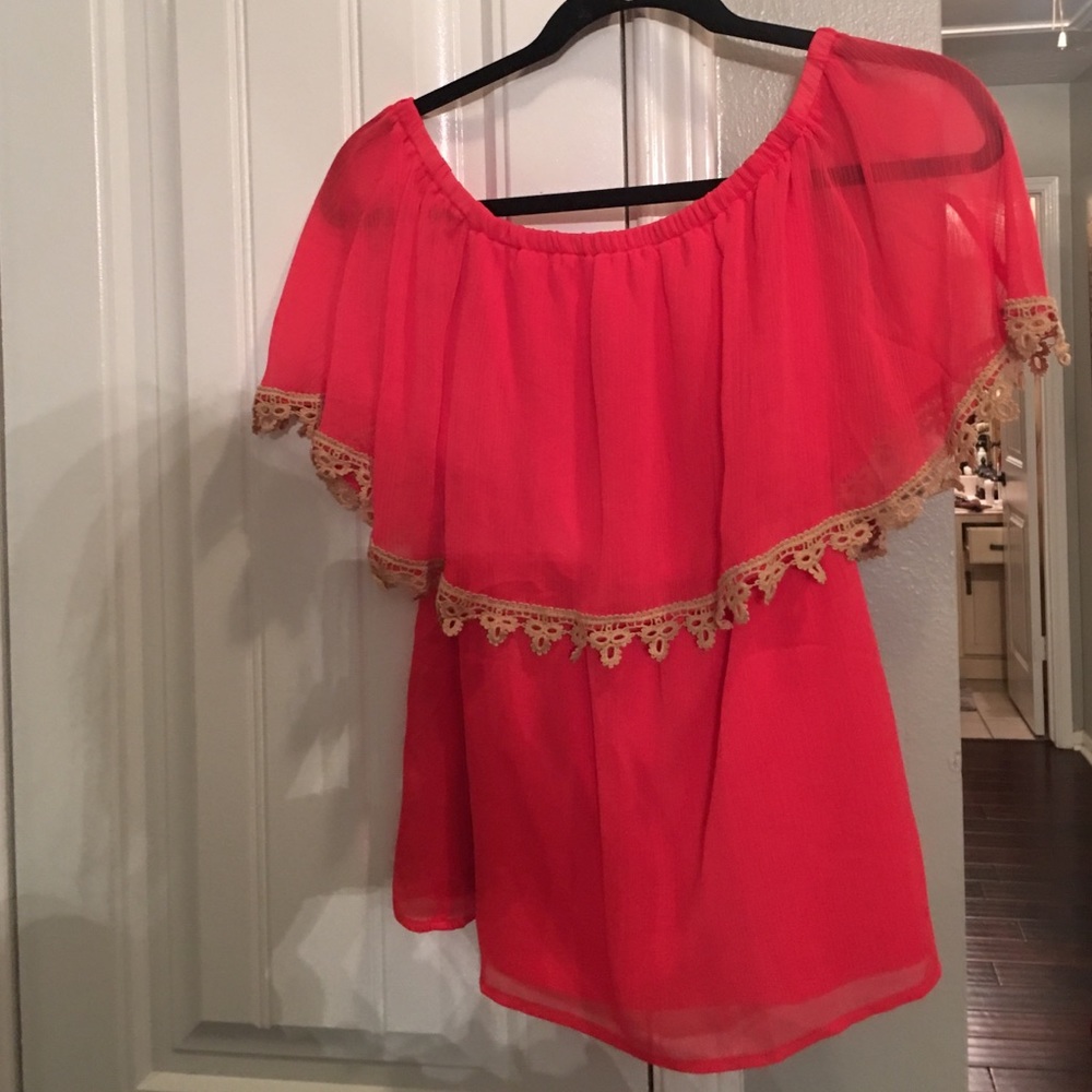 CHARMING Charlie's blouse