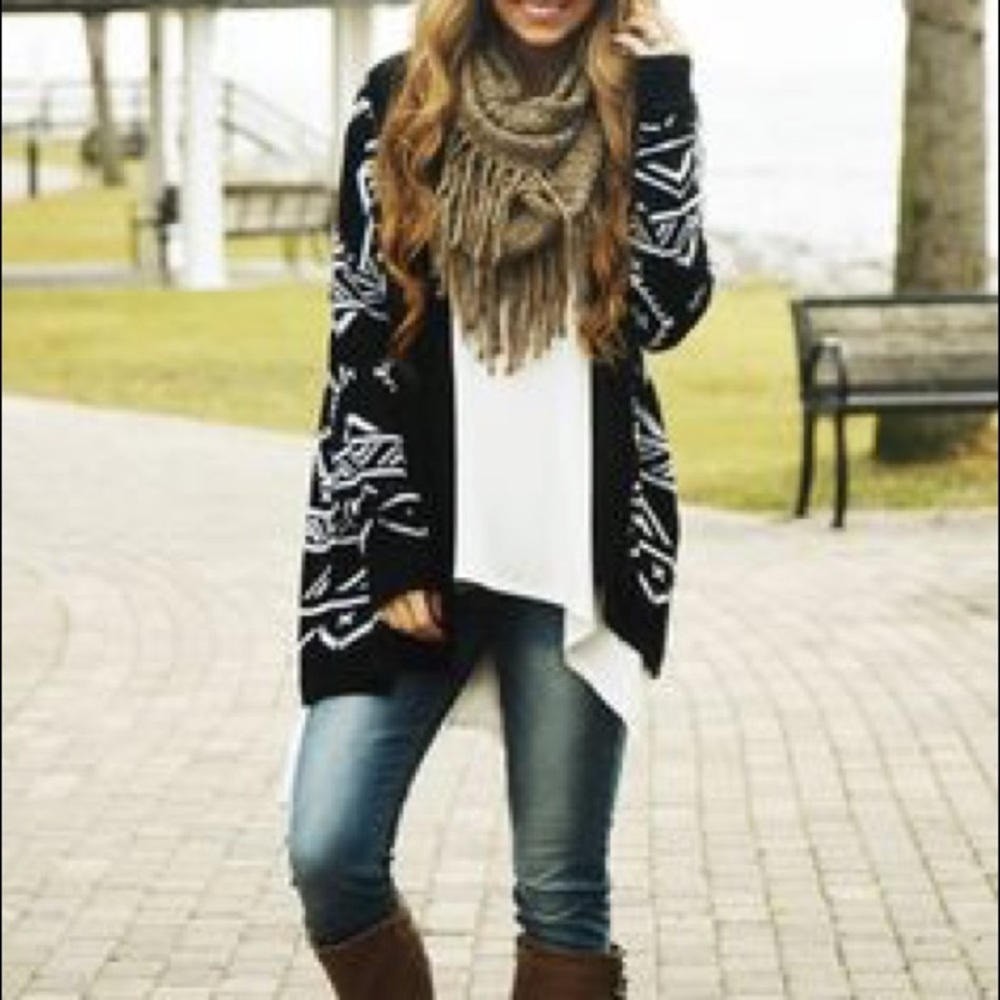 Chunky Black/White Printed Cardigan
