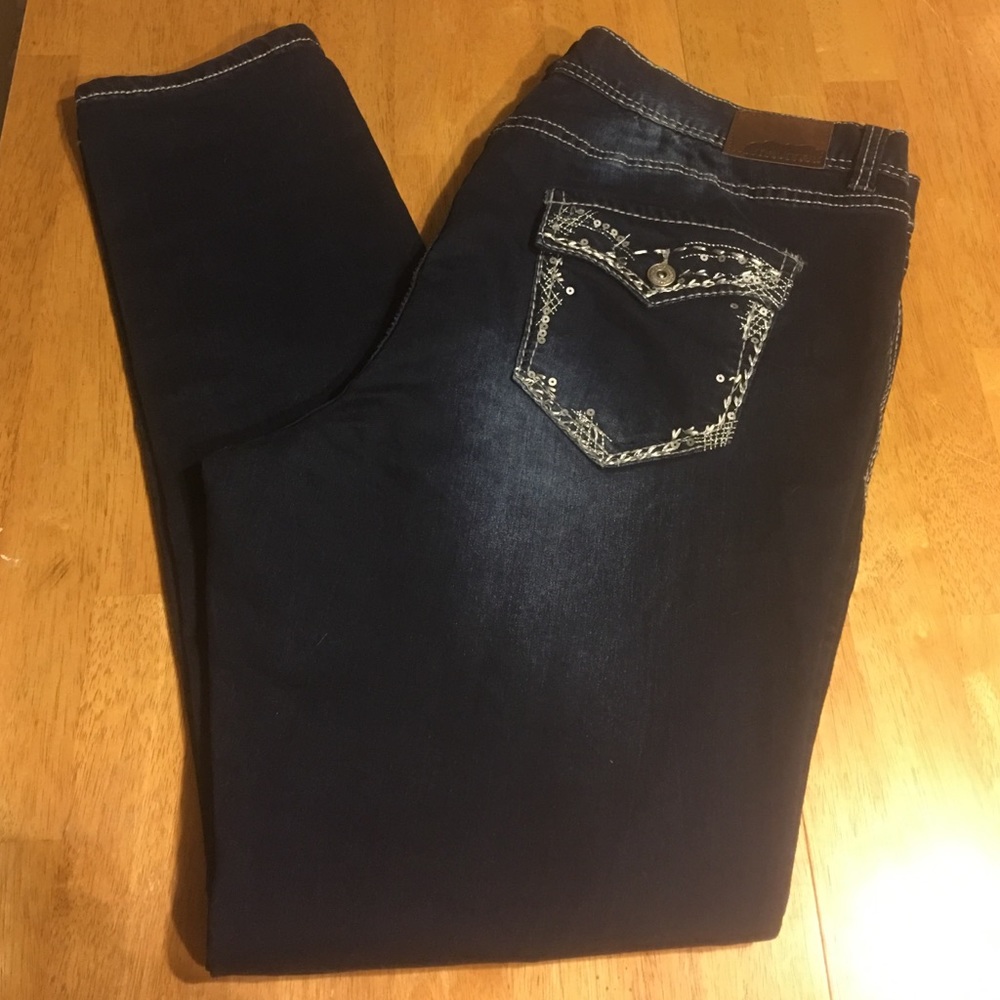 Maurice's Straight Leg jeans BNWT