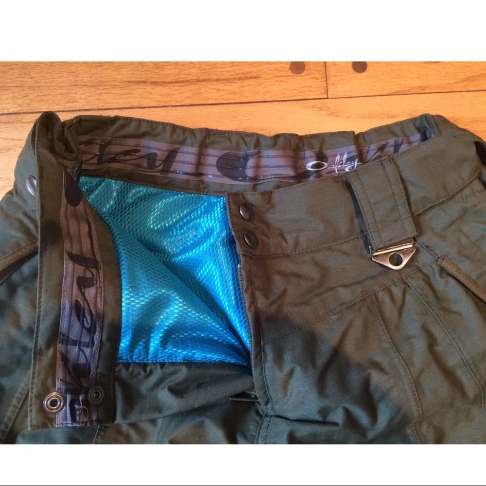 Oakley Snowboard /Ski Pants Small