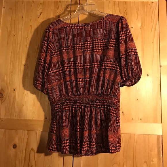 Orange Pattern Top - Picture 3 of 4