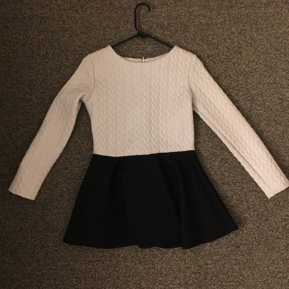 White and black Top👉🏻Beautiful Dress👈🏻