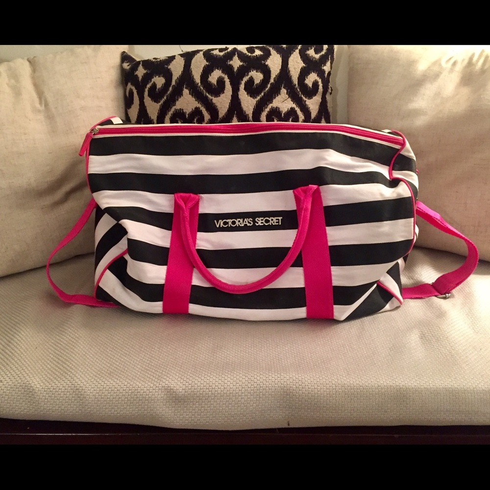 Victoria secret weekend bag