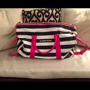 Victoria secret weekend bag
