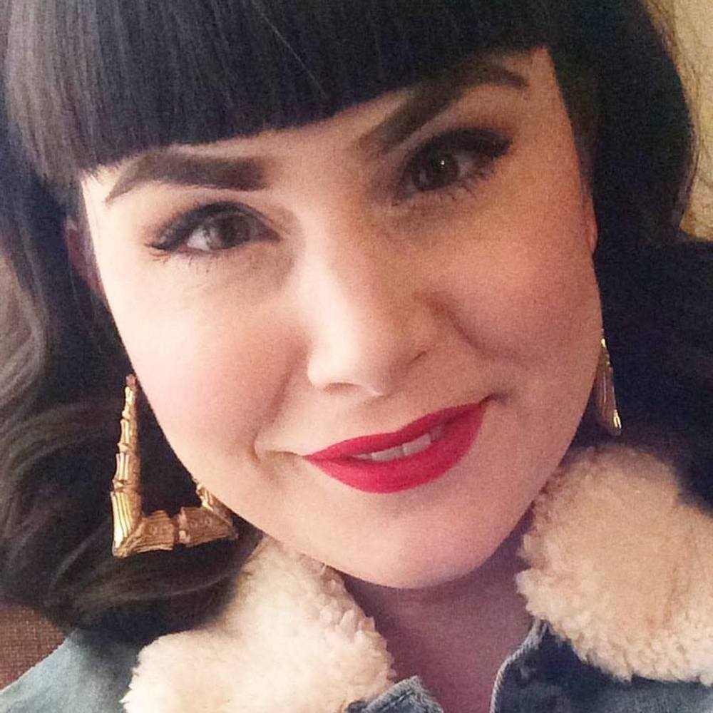 Meet your Posher, Janelle