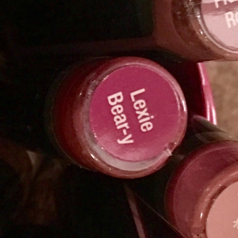 LipSense LEXIE BERRY Waterproof 18-Hour Lipstick