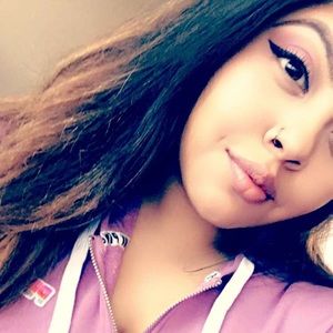 Meet your Posher, Lizbeth