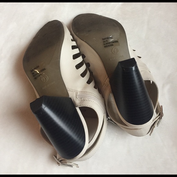 ☀️New York & Company Caged Sandals Size 10 - Picture 3 of 5