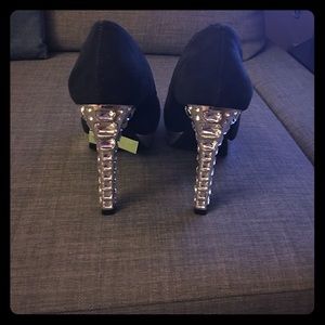 New shoes size US 6.30