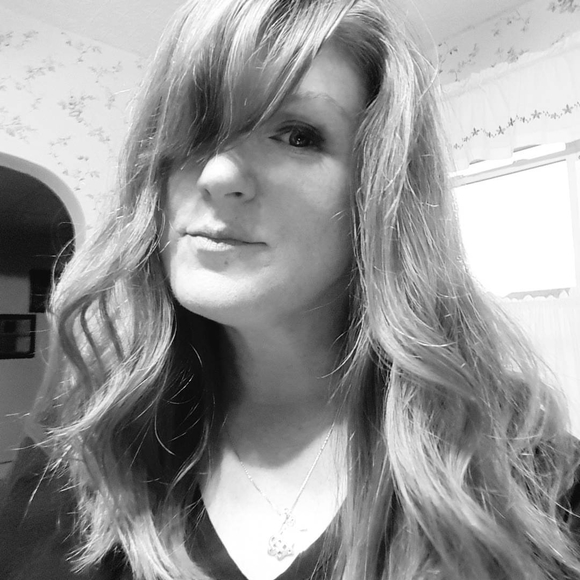 Meet your Posher, Becky - Picture 1 of 1