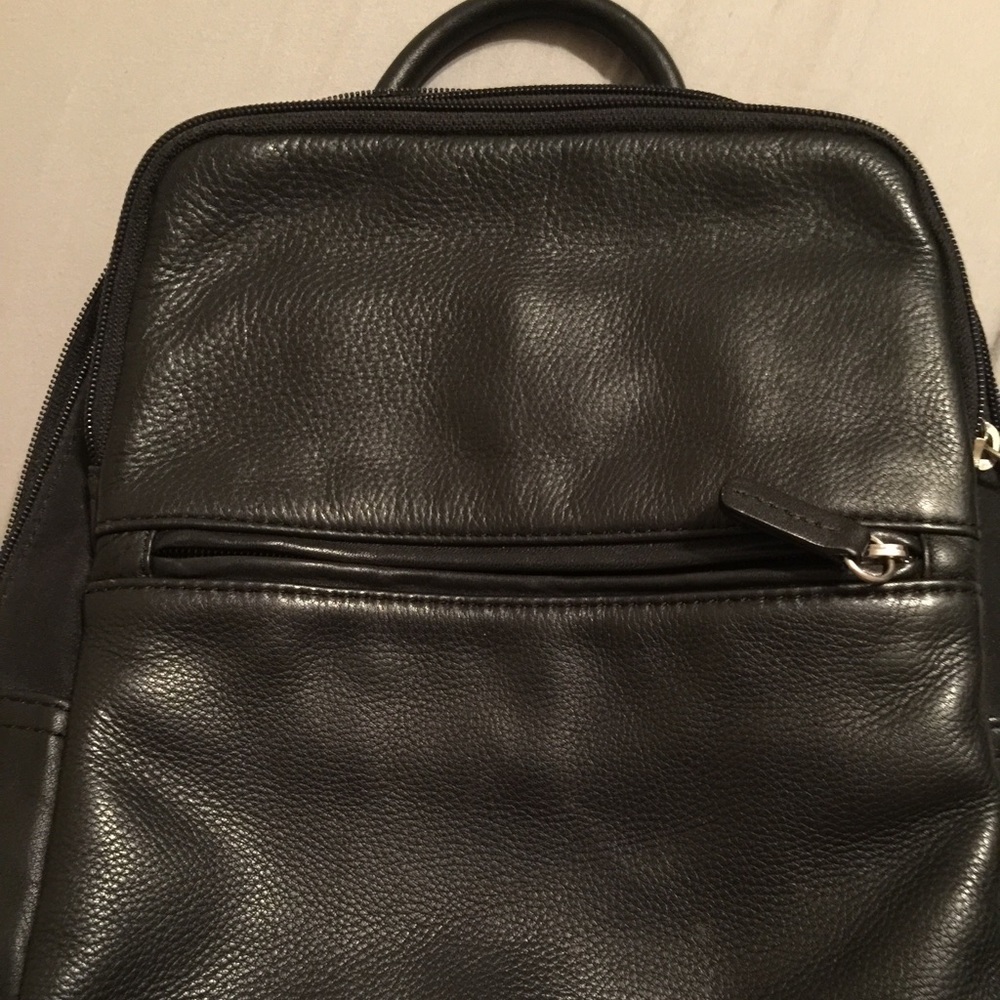 Fossil Backpack Black Leather EUC