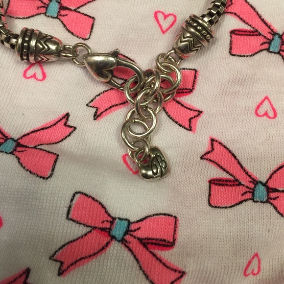 Bracket - Picture 2 of 4