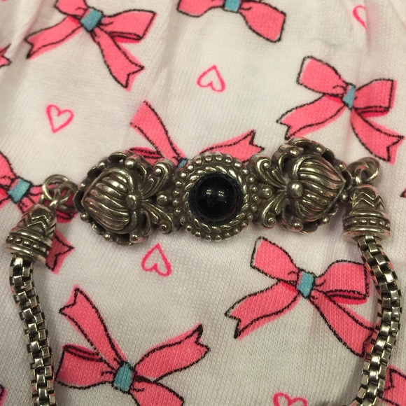 Bracket - Picture 3 of 4