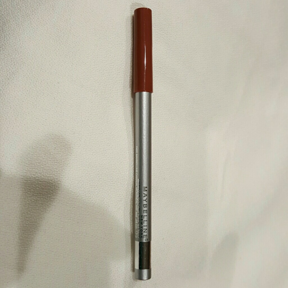 Maybelline Color sensational lipstick liner pencil