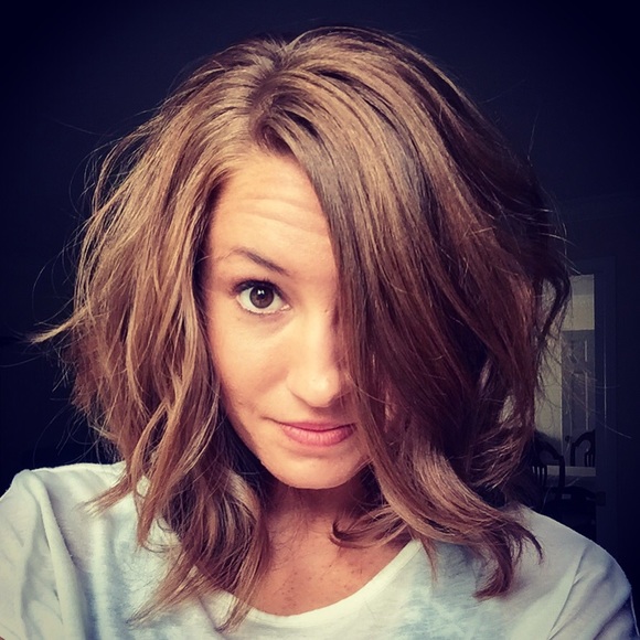 Meet your Posh Ambassador, Allison - Picture 3 of 3