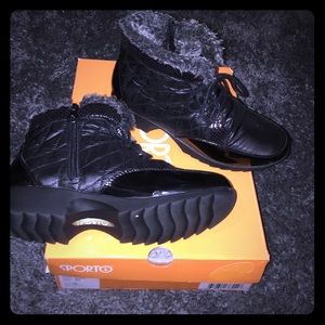 Sporto black winter boots size 9