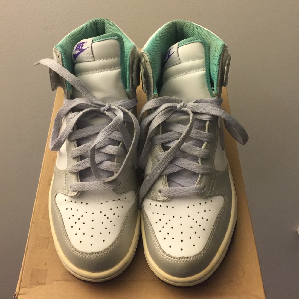 Nike Dunk High (GS) Women's 8 Youth 6