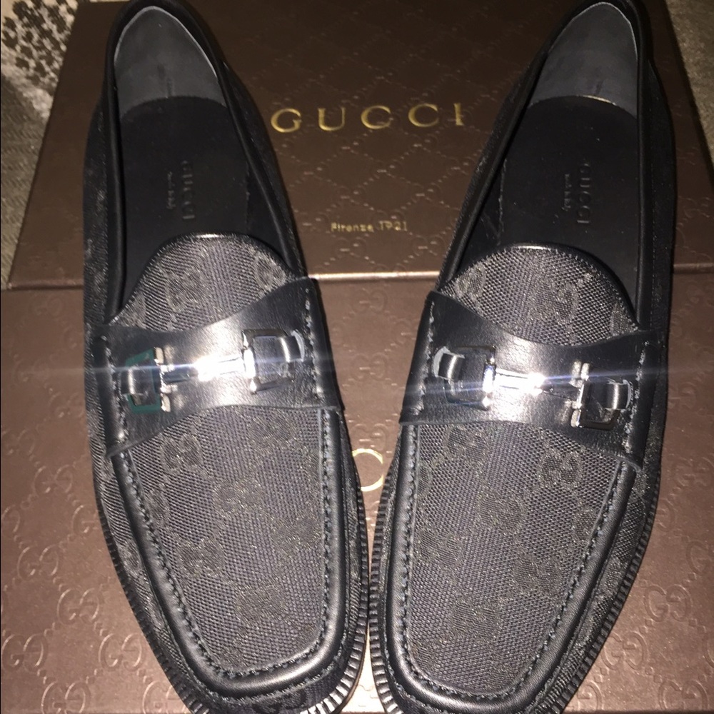 Gucci Banks GG Micro Horse Laofers/Flats