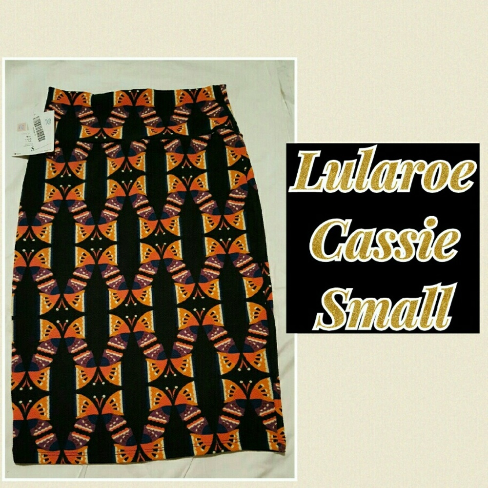 NWT Lularoe Cassie Small - butterfly on black