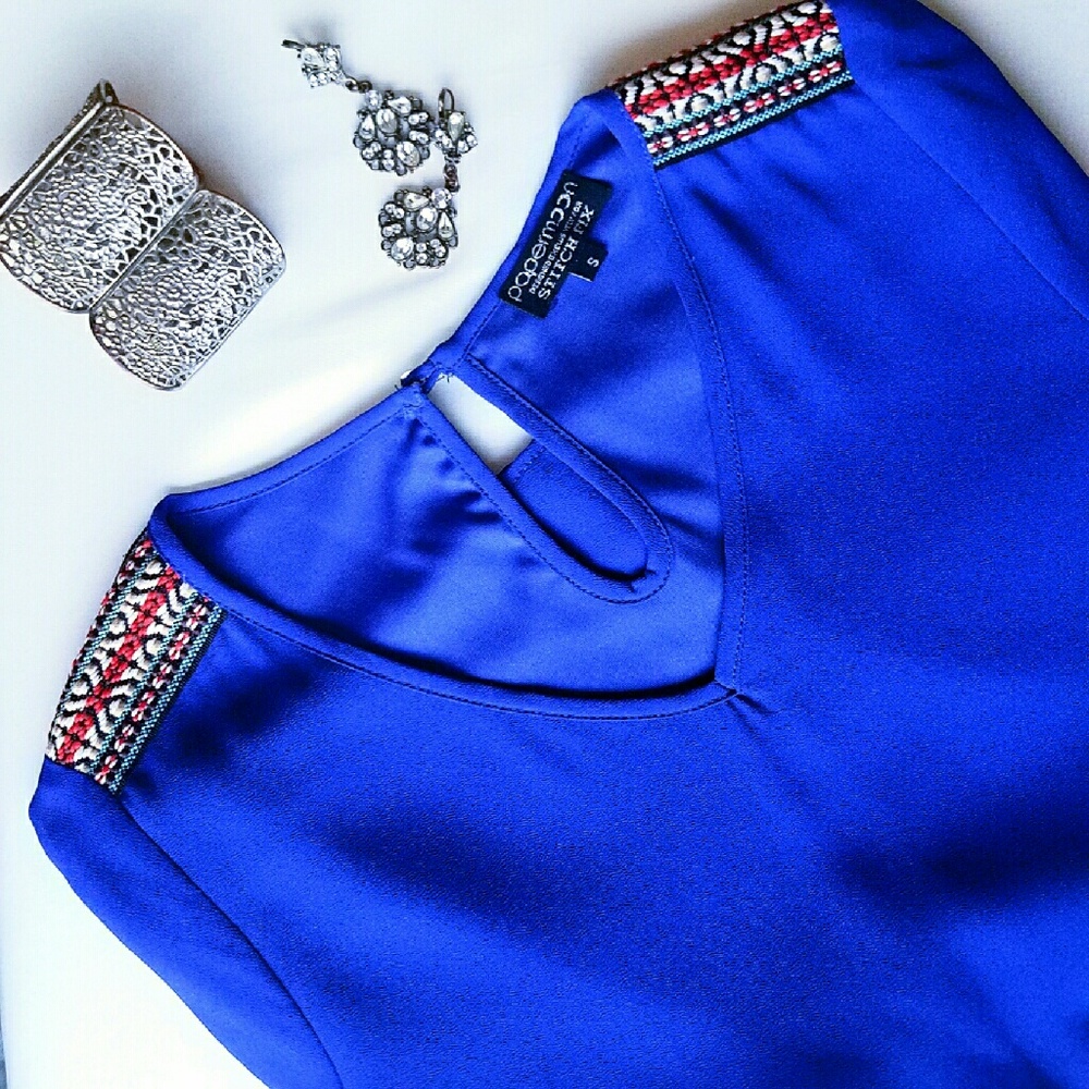🚨SALE🚨  Papermoon beautiful blue 3/4 blouse