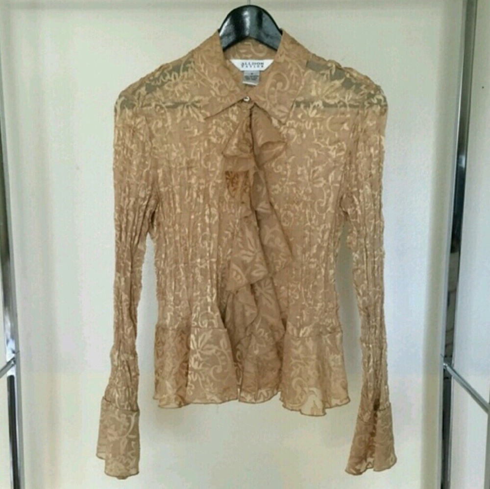 📦 Golden Blouse