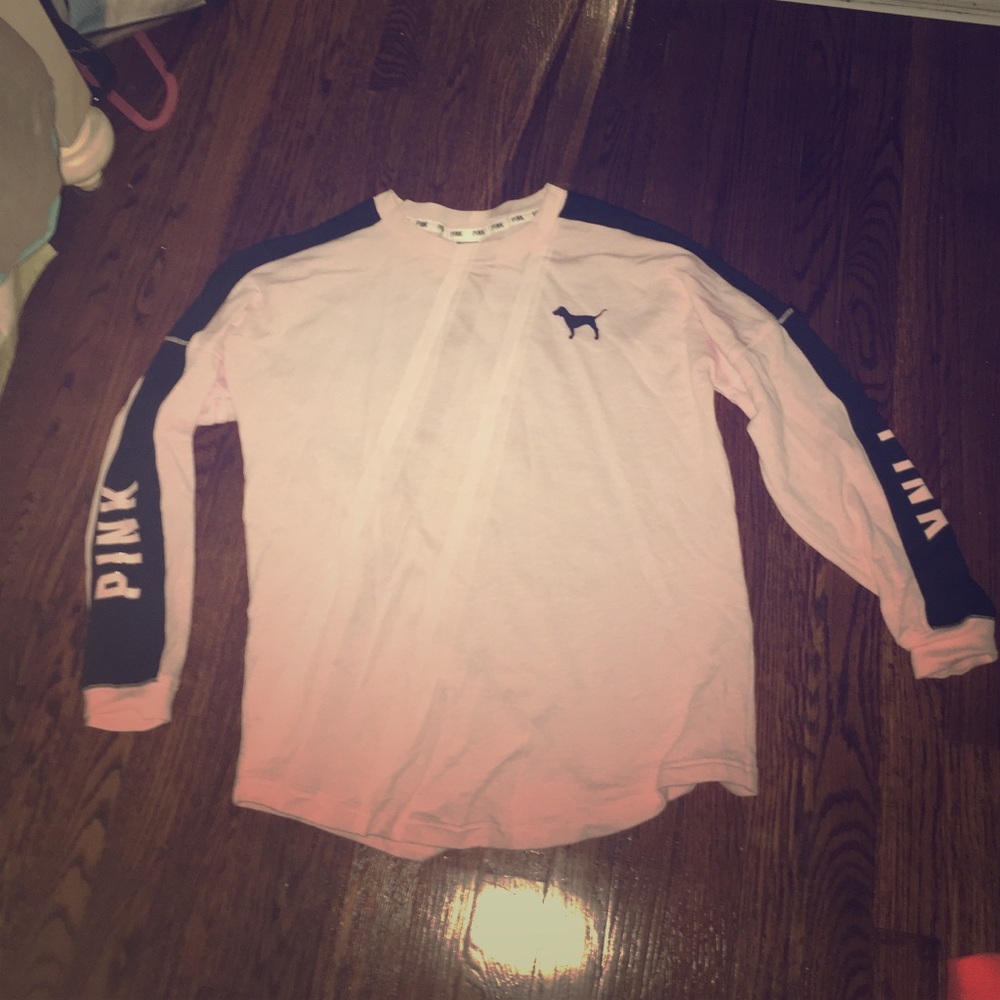 VS PINK crewneck Size Small , ON HOLD