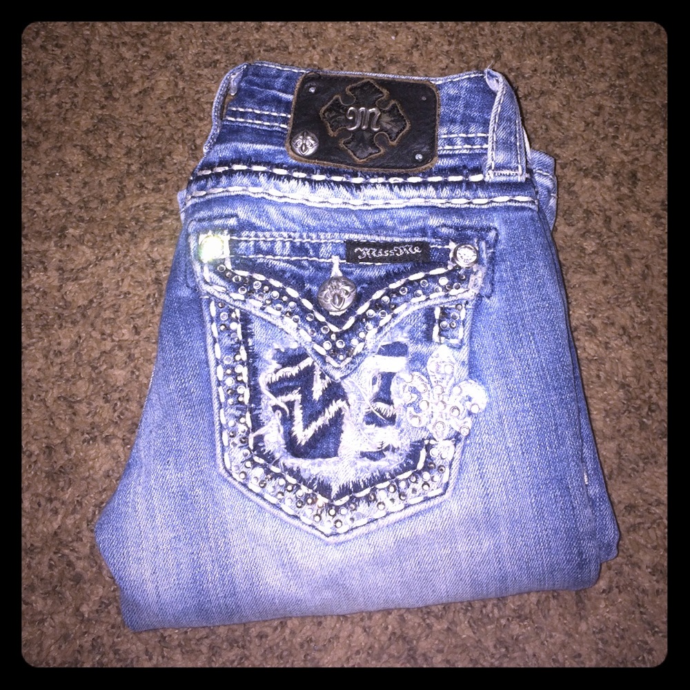 SOLD MISS ME SIZE 22X31