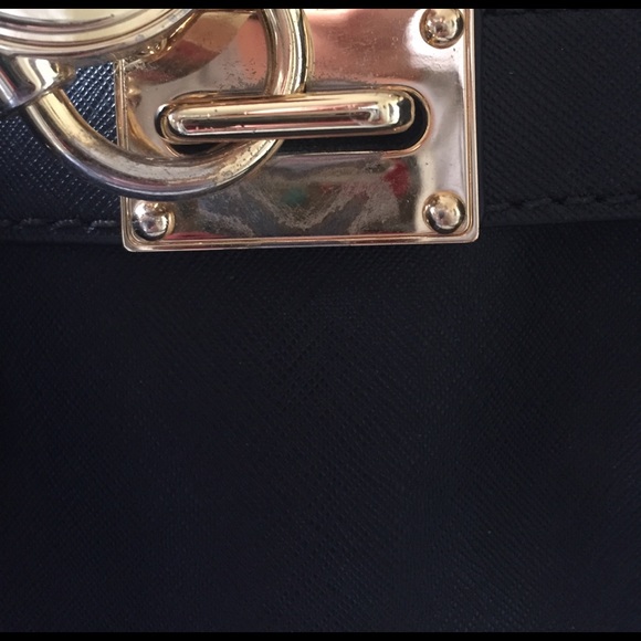 Michael Kors Large Hamilton Saffiano Tote - Picture 7 of 8