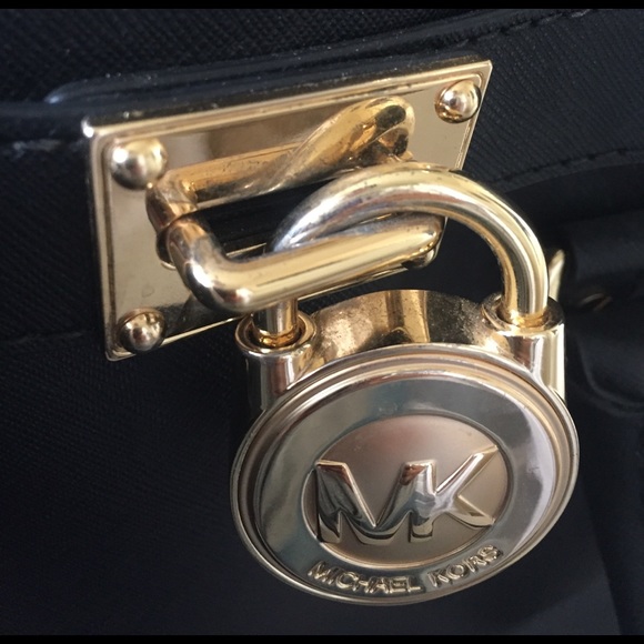 Michael Kors Large Hamilton Saffiano Tote - Picture 8 of 8