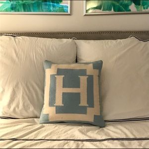 JONATHAN ADLER Letter Pillow "H"